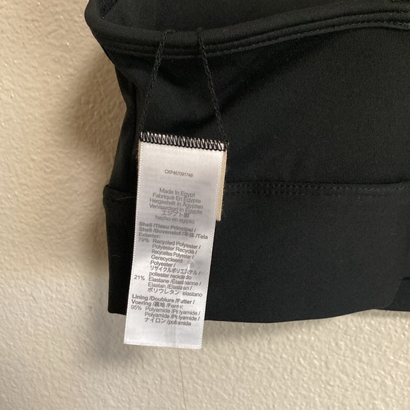 Madewell Flex Strappy Sports Bra in True Black (Size M) - Picture 7 of 9